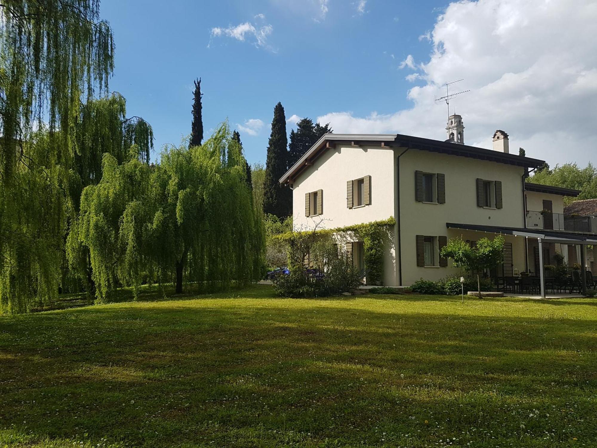 L'Isolo B&B E Case Vacanza モンツァンバーノ エクステリア 写真