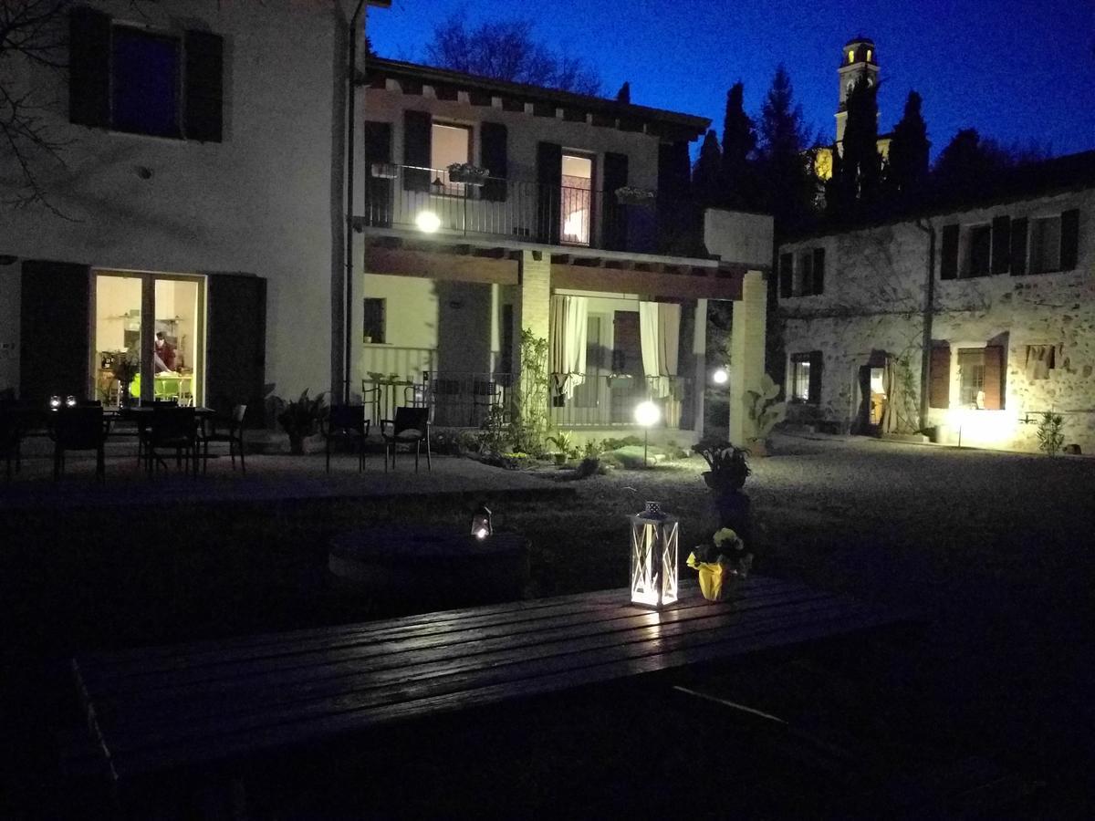 L'Isolo B&B E Case Vacanza モンツァンバーノ エクステリア 写真