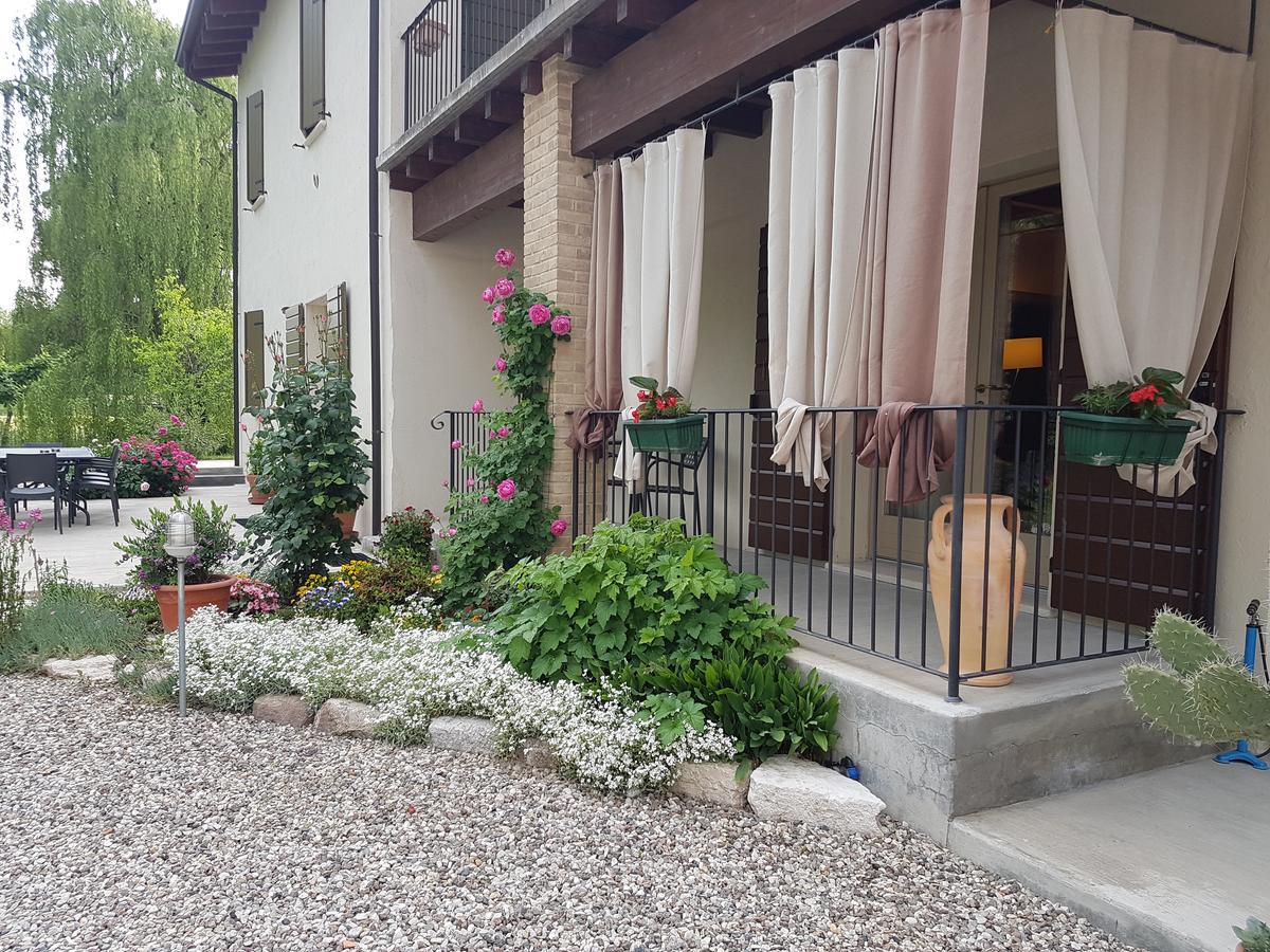L'Isolo B&B E Case Vacanza モンツァンバーノ エクステリア 写真