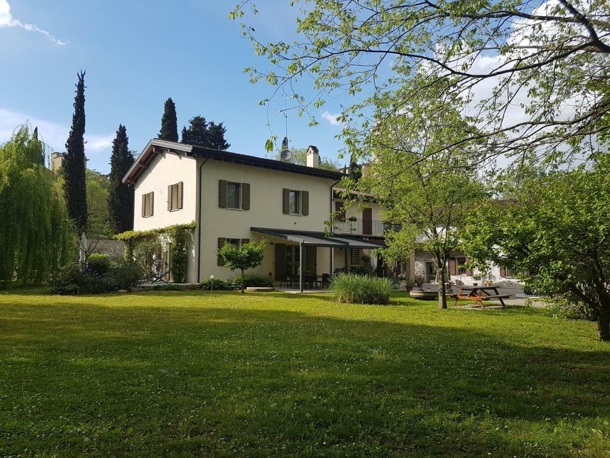 L'Isolo B&B E Case Vacanza モンツァンバーノ エクステリア 写真