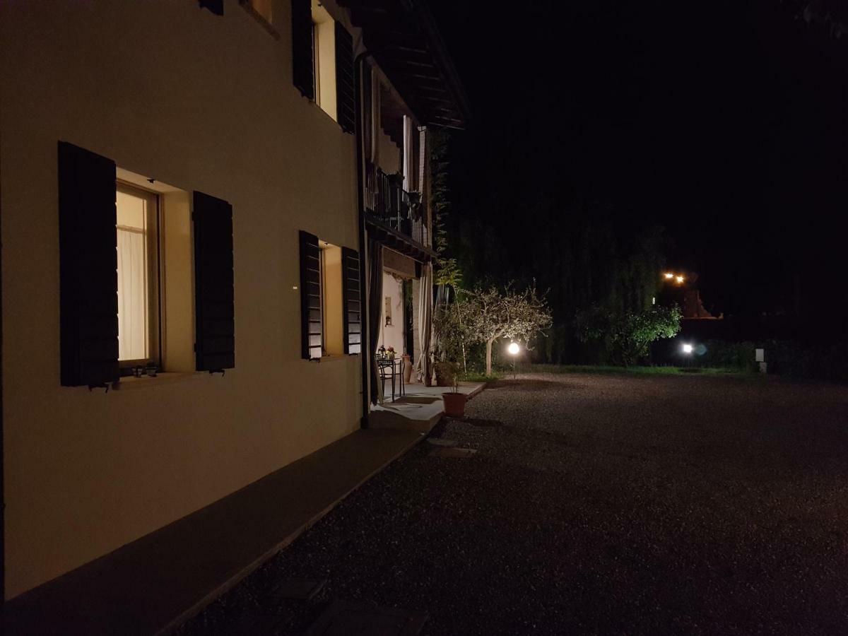 L'Isolo B&B E Case Vacanza モンツァンバーノ エクステリア 写真