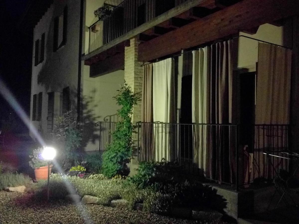 L'Isolo B&B E Case Vacanza モンツァンバーノ エクステリア 写真